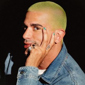 Praça do Papa (part. Oreia e Malaca) - 2025 • Single/EP