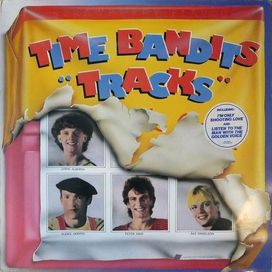 Tracks - 1983 • Álbum