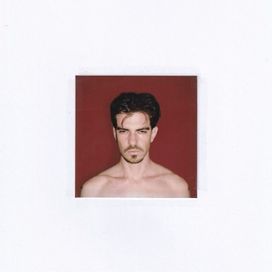 NO TE ENAMORES - 2025 • Álbum