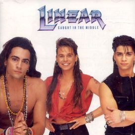 Caught In The Middle - 1992 • Álbum