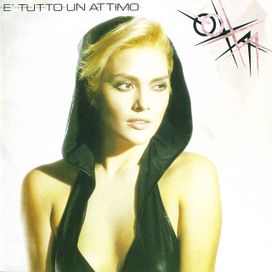 È Tutto Un Attimo - 1986 • Álbum
