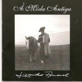 À Moda Antiga - 2001 • Álbum