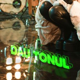 Dau tonul - 2024 • Sencillo/EP
