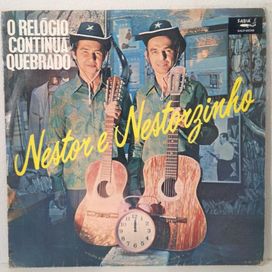 O Relógio Continua Quebrado - 1982 • Álbum