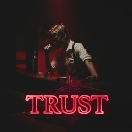 Trust - 2017 • Sencillo/EP