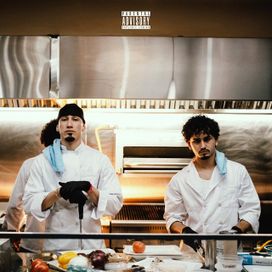 Ojos Brujos (part. Omar Courtz) - 2026 • Single/EP
