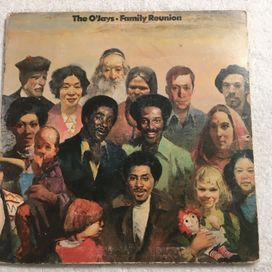 Family Reunion - 1975 • Álbum
