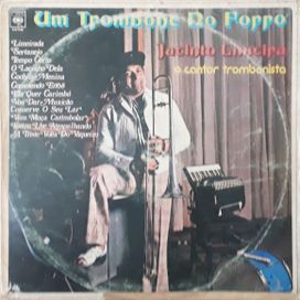 Um Trombone no Forró - 1977 • Álbum