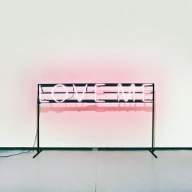 Love Me - 2015 • Sencillo/EP