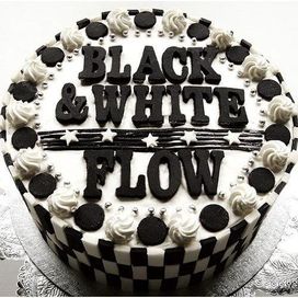 Black &amp; White - 2012 • Álbum