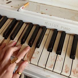 Missus Piano - 2021 • Single/EP