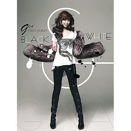 Black &amp; White - 2011 • Álbum