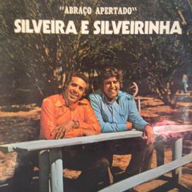 Abraço Apertado - 1974 • Álbum