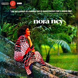 Tire Seu Sorriso do Caminho Que Eu Quero Passar com a Minha Dor - 1972 • Álbum