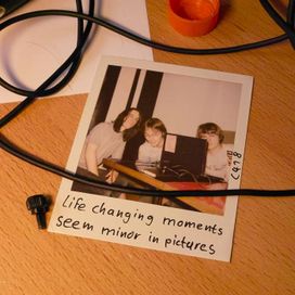 Life Changing Moments Seem Minor in Pictures - 2010 • Álbum