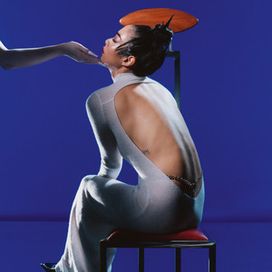 Hold The Girl (Bonus Edition) - 2023 • Álbum
