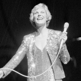 Anne Murray Love Songs - 2006 • Single/EP