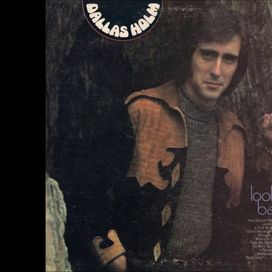 Looking Back - 1972 • Álbum