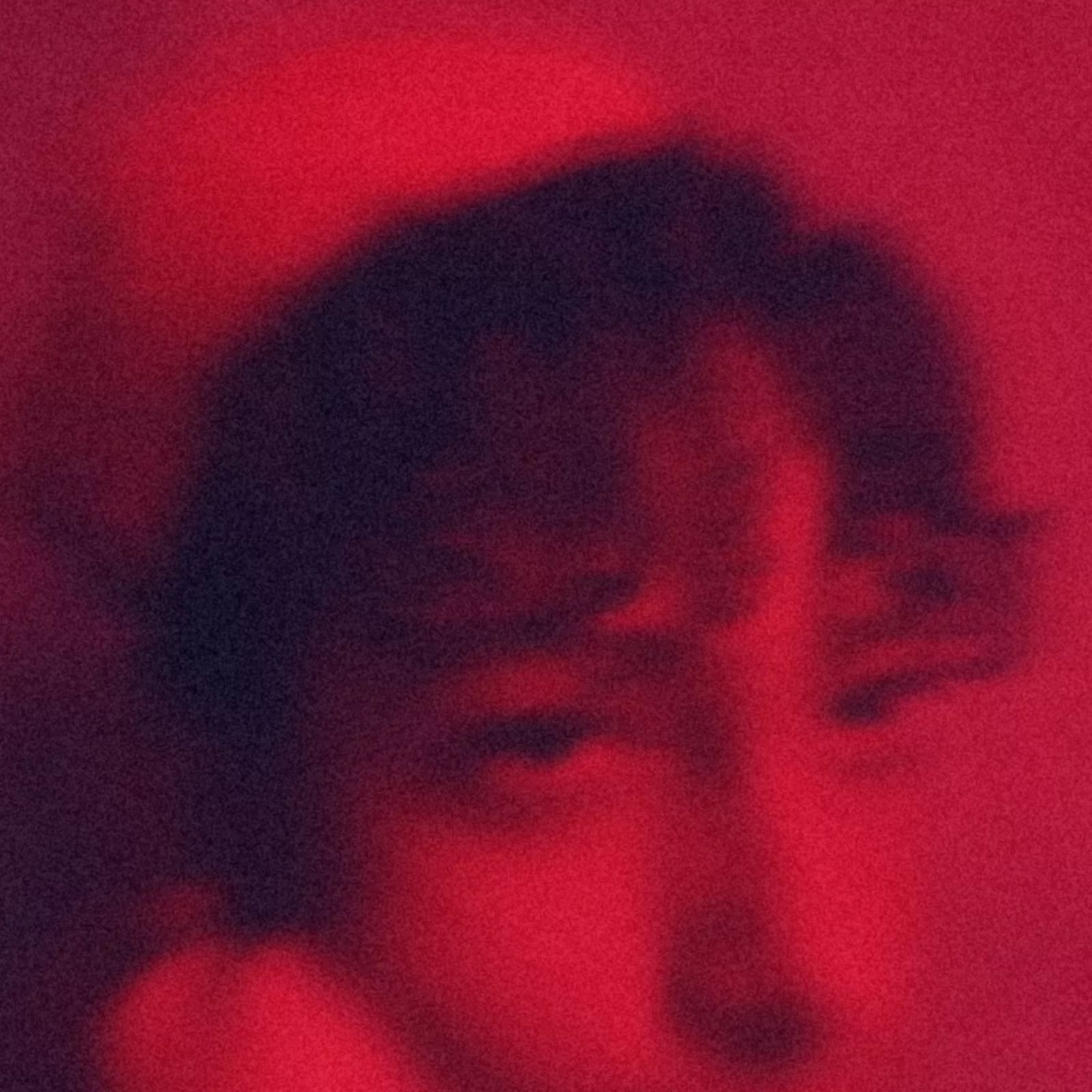 Portada de la canción "HOLDBACK", de Rayner Lucas