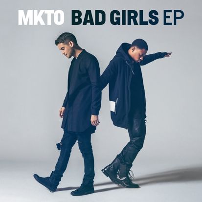Portada de la canción "Afraid Of The Dark", de MKTO