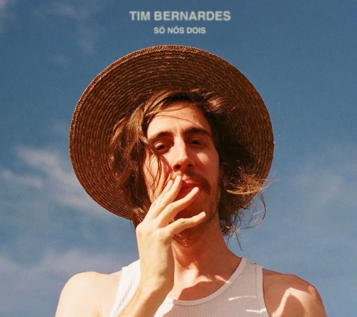Portada de la canción "Só Nós Dois", de Tim Bernardes