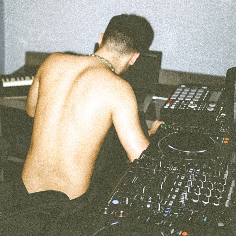 Portada de la canción "Vai Menina", de PEDRO SAMPAIO