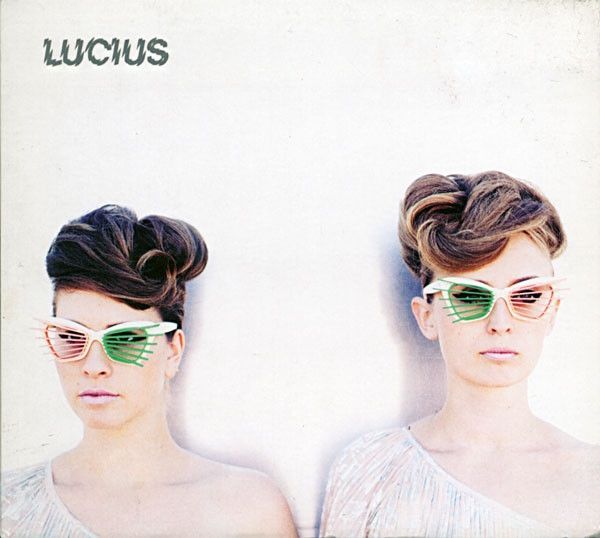 Portada de la canción "Genevieve", de Lucius