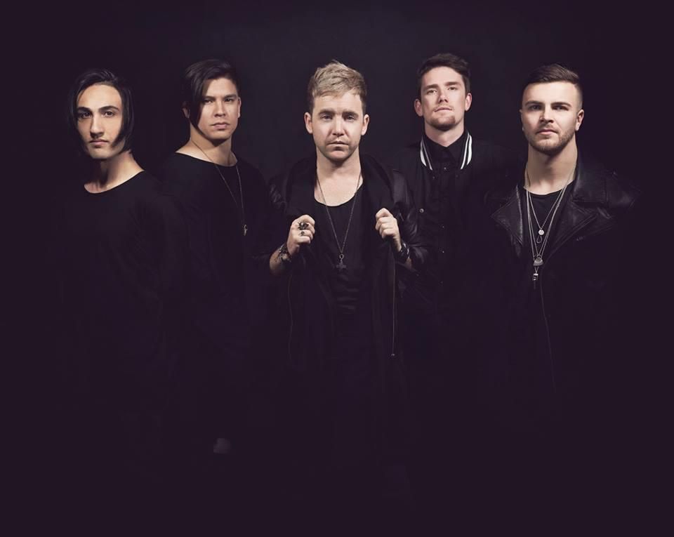 Foto de Written By Wolves