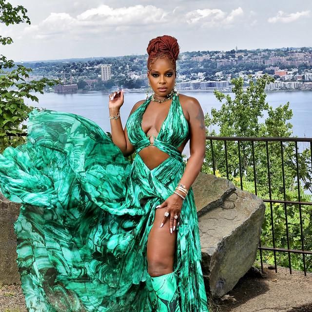 Photo of Mary J. Blige