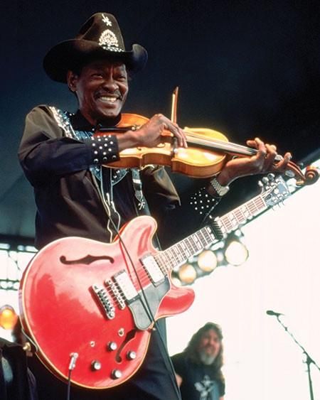 Foto de Clarence "Gatemouth" Brown