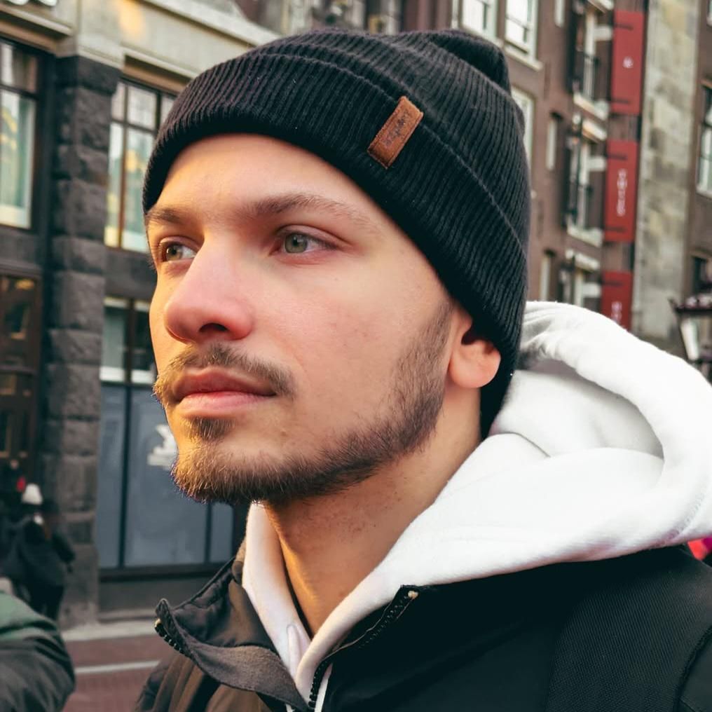 Foto de Lost Identities