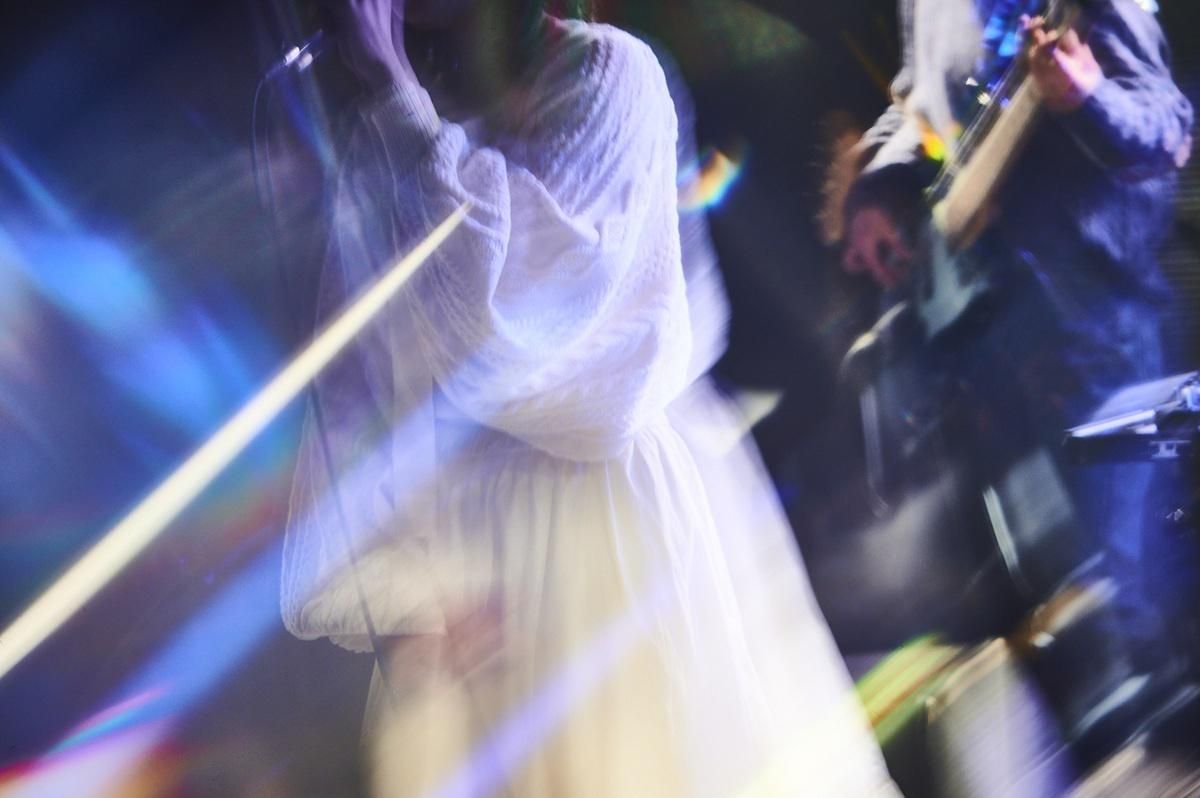 Foto de 藍空と月 (Aizora to Tsuki)