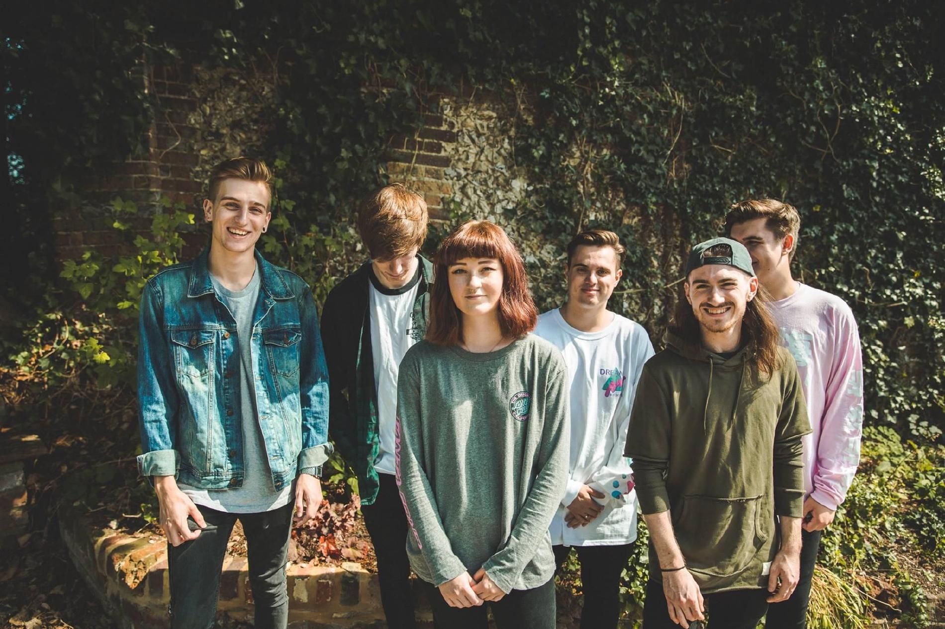 Foto de As Everything Unfolds