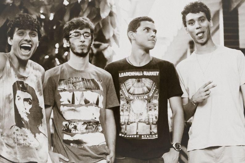 Foto de Falsos Poetas