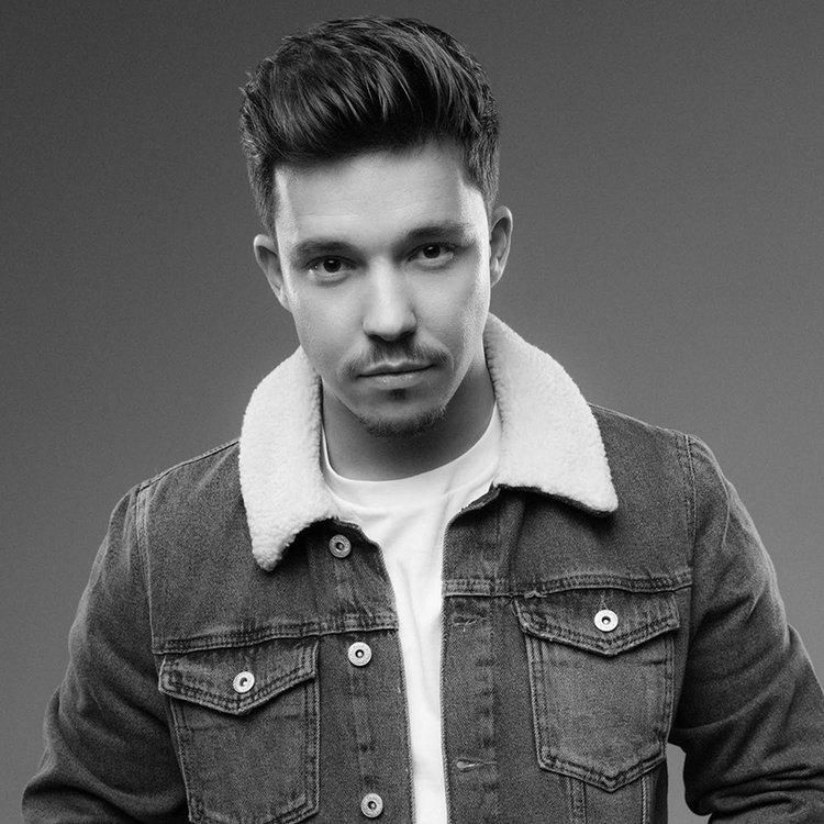 Photo of Nico Santos