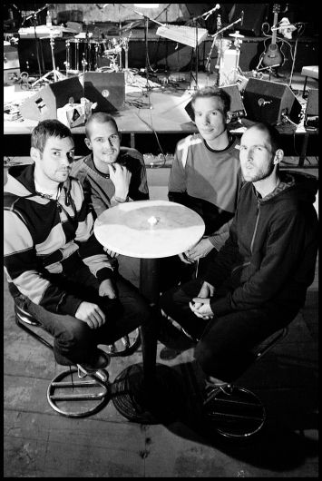 Foto de Underschool Element