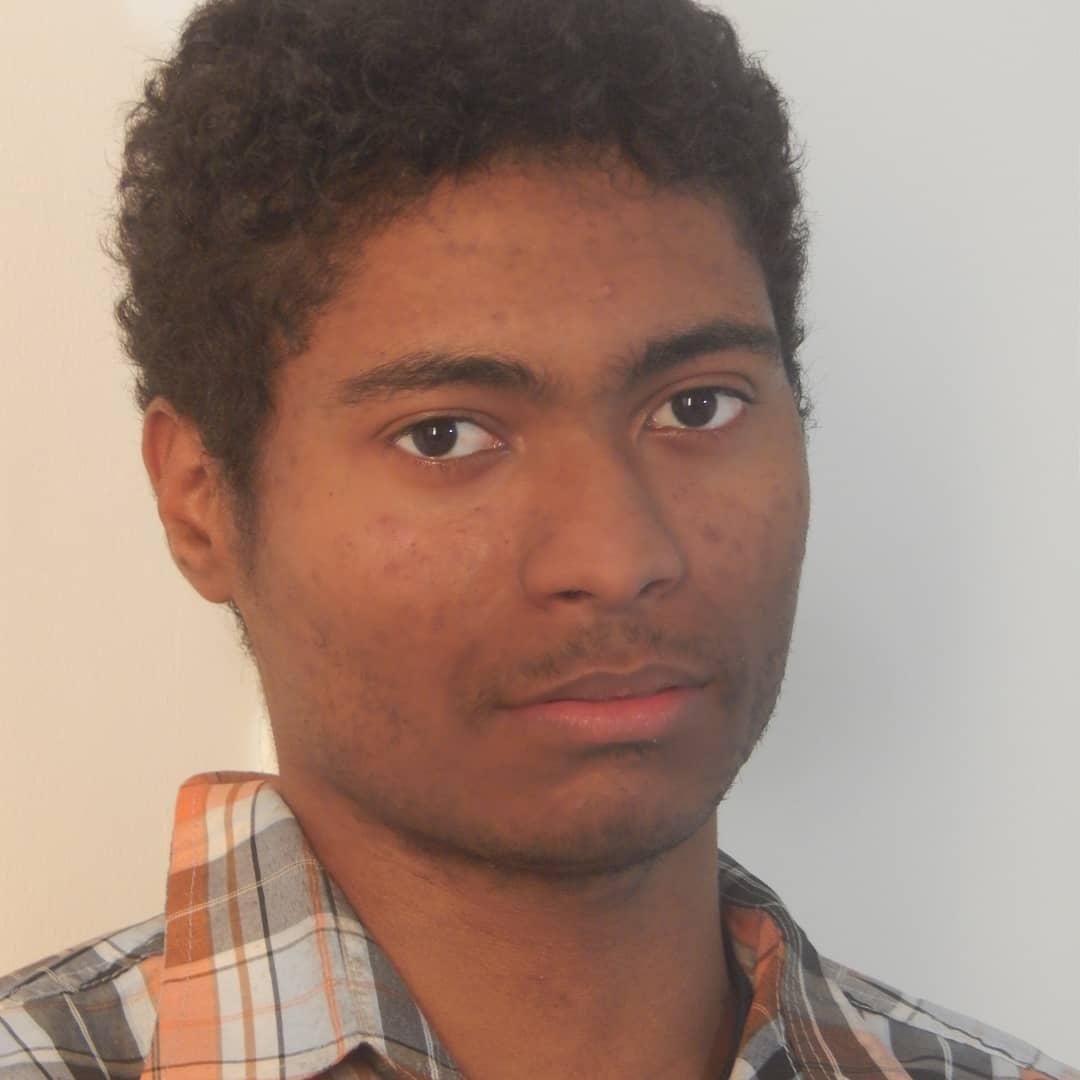 Foto de Mike Junior 1444