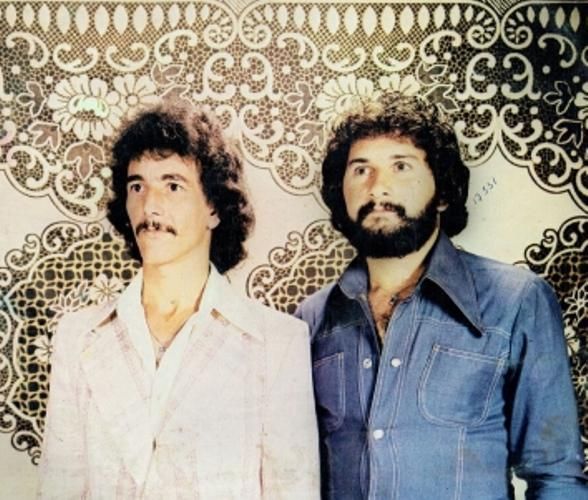 Foto de Poliglota e Porta Voz