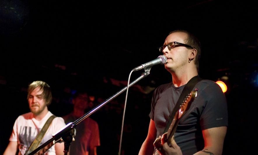 Foto de Raised By Swans