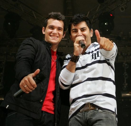 Foto de Leandro e Celso Lee