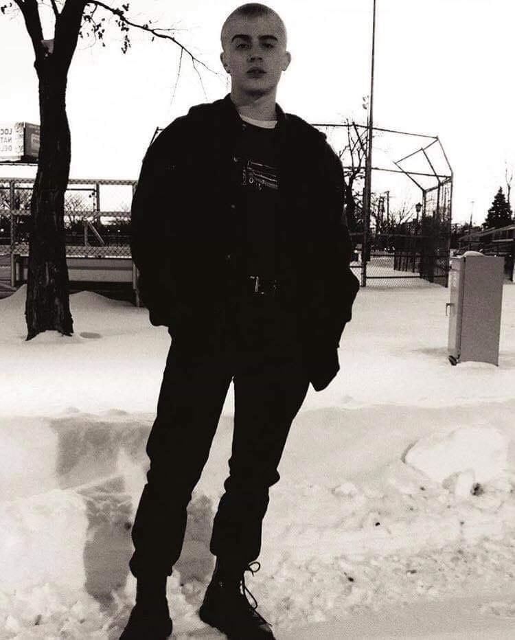 Foto de Left Alone... (Black Metal)