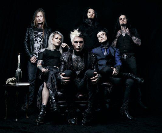 Foto de She Must Burn