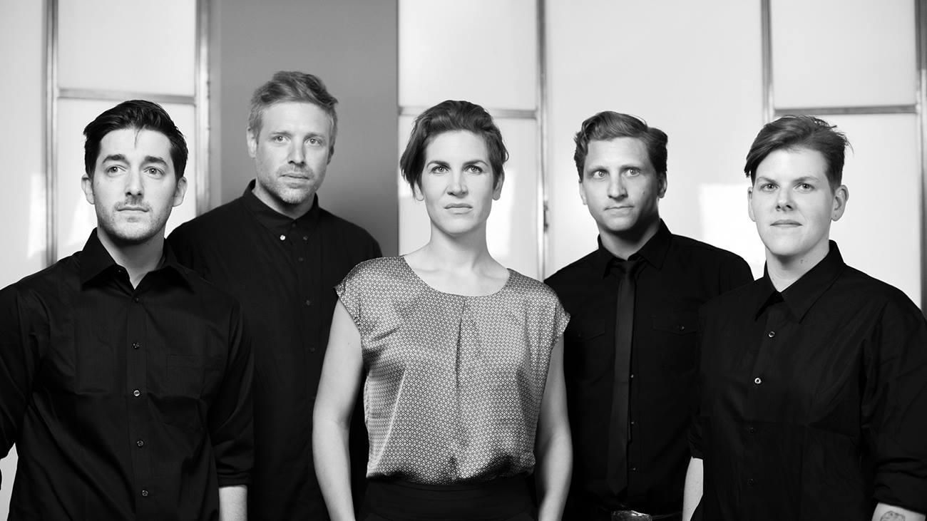 Foto de Young Galaxy