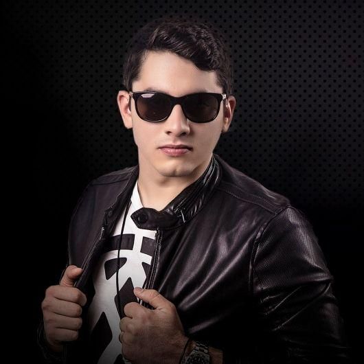 Foto de Jonas Esticado