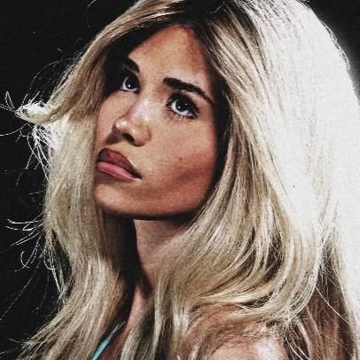 Foto de Nessa Barrett