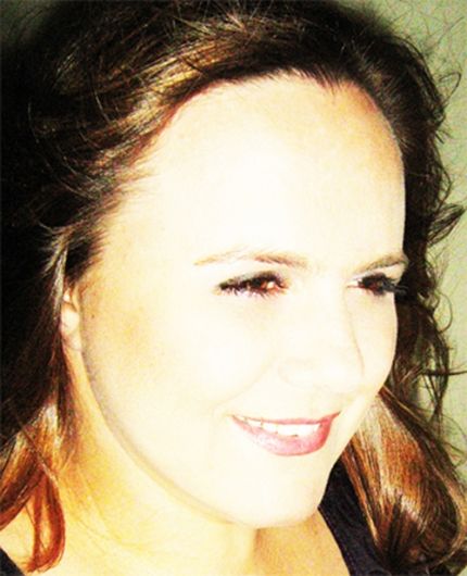 Photo of Cristiane Apone