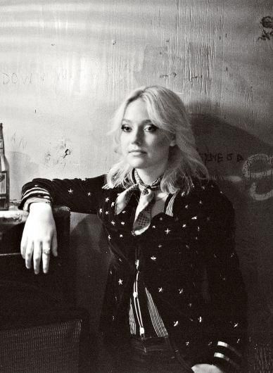 Photo of Dakota Fanning And Kristen Stewart