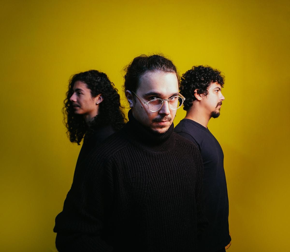 Photo of Cainã e a Vizinhança do Espelho