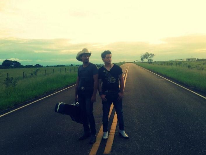 Foto de Mayk e Kauã