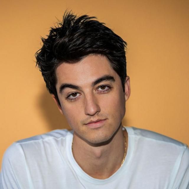 Photo of elijah woods